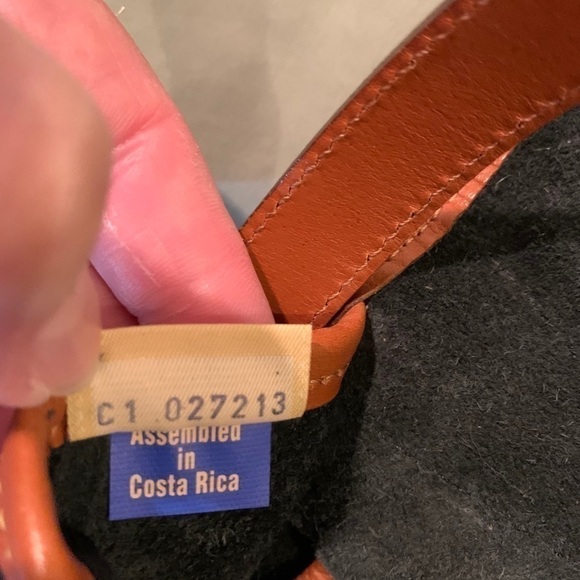 Dooney&Bourke Authentic Vintage Brand New Classic​​​​​​​​​​​​​​​​​​​​​